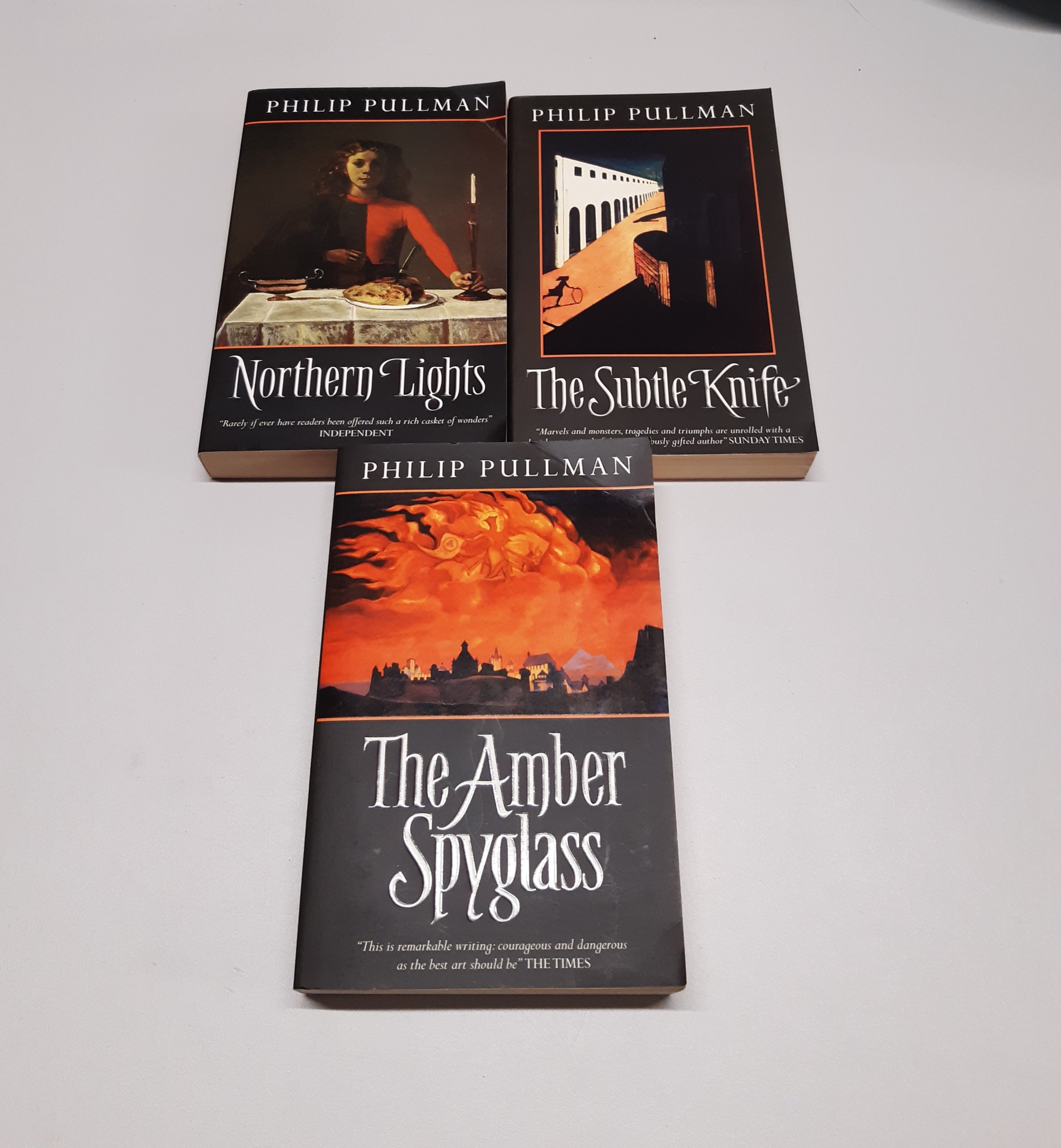 Philip Pullman - His Dark Materials trilogy complete