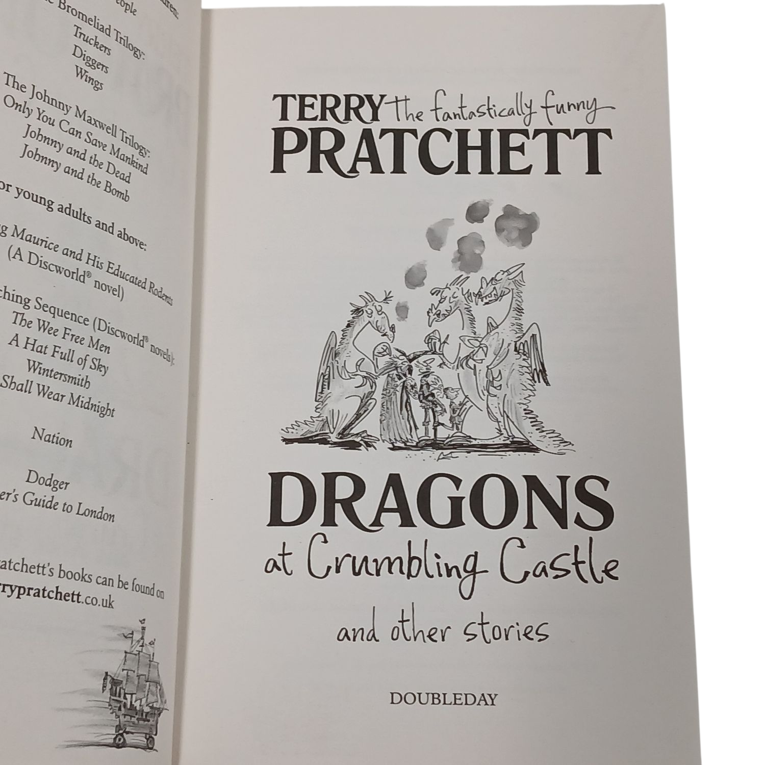 Terry Pratchett: Dragons at Crumbling Castle Hardcover