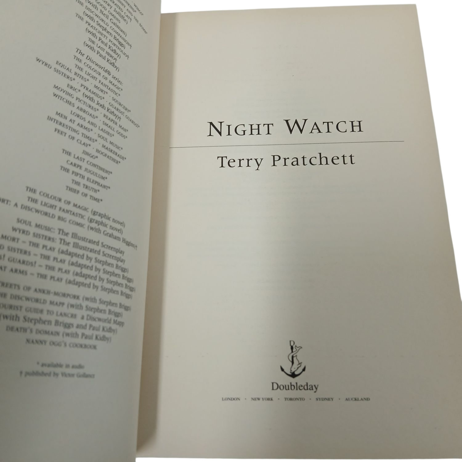 Terry Pratchett - Night Watch (Discworld Novel) Hardcover 1st edition 2002